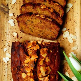 PIERNIK KORZENNY Z BURAKIEM I POMARAŃCZĄ BEZ GLUTENU
